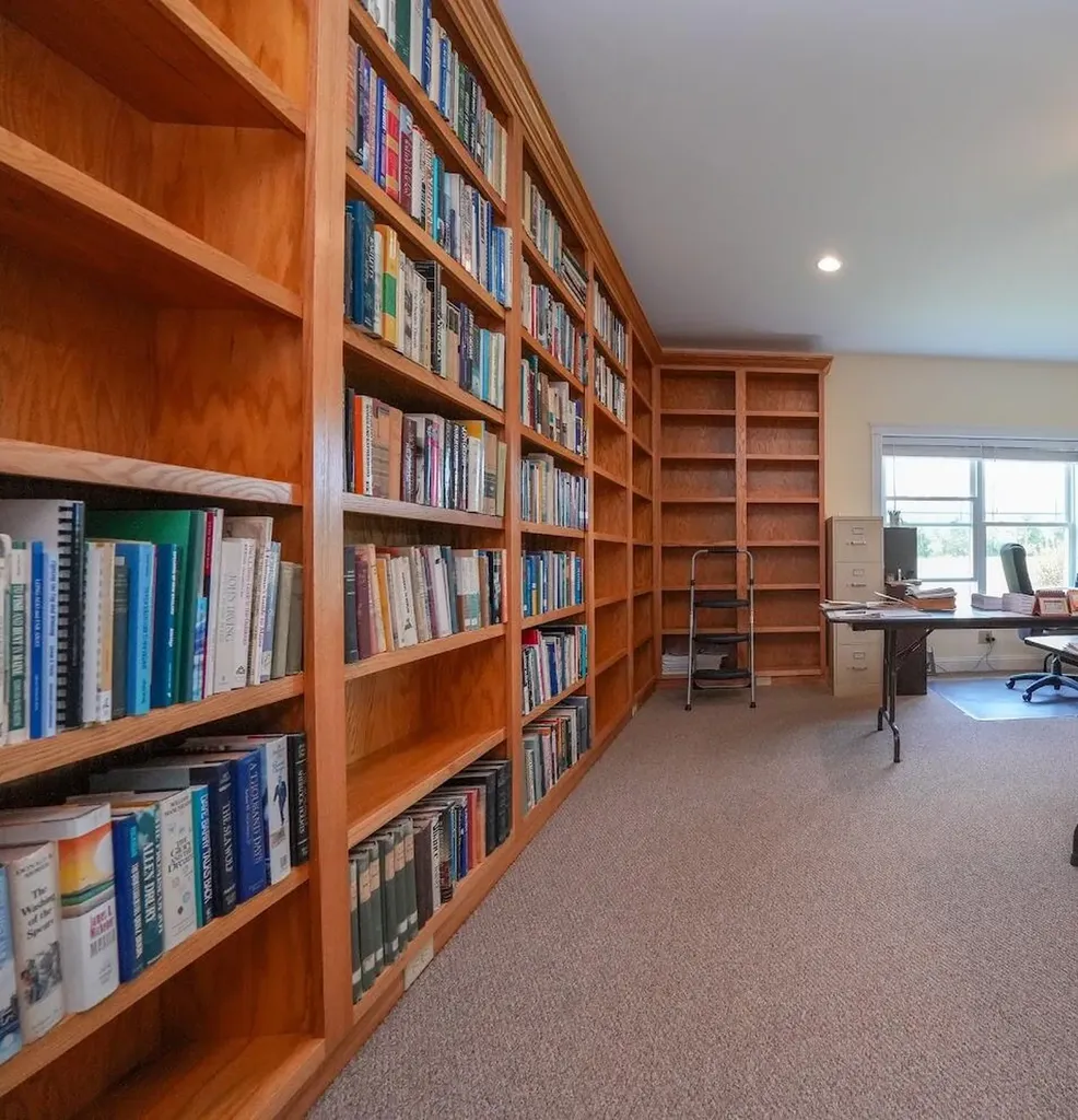 207 Corinth Road Hudson ME 04449