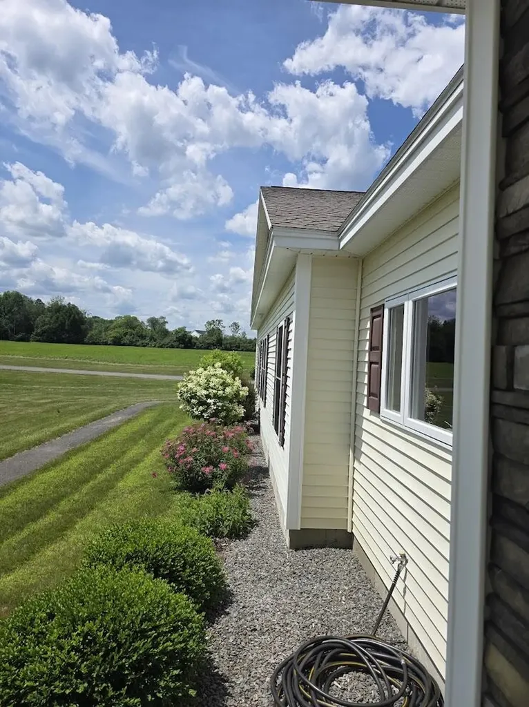 207 Corinth Road Hudson ME 04449