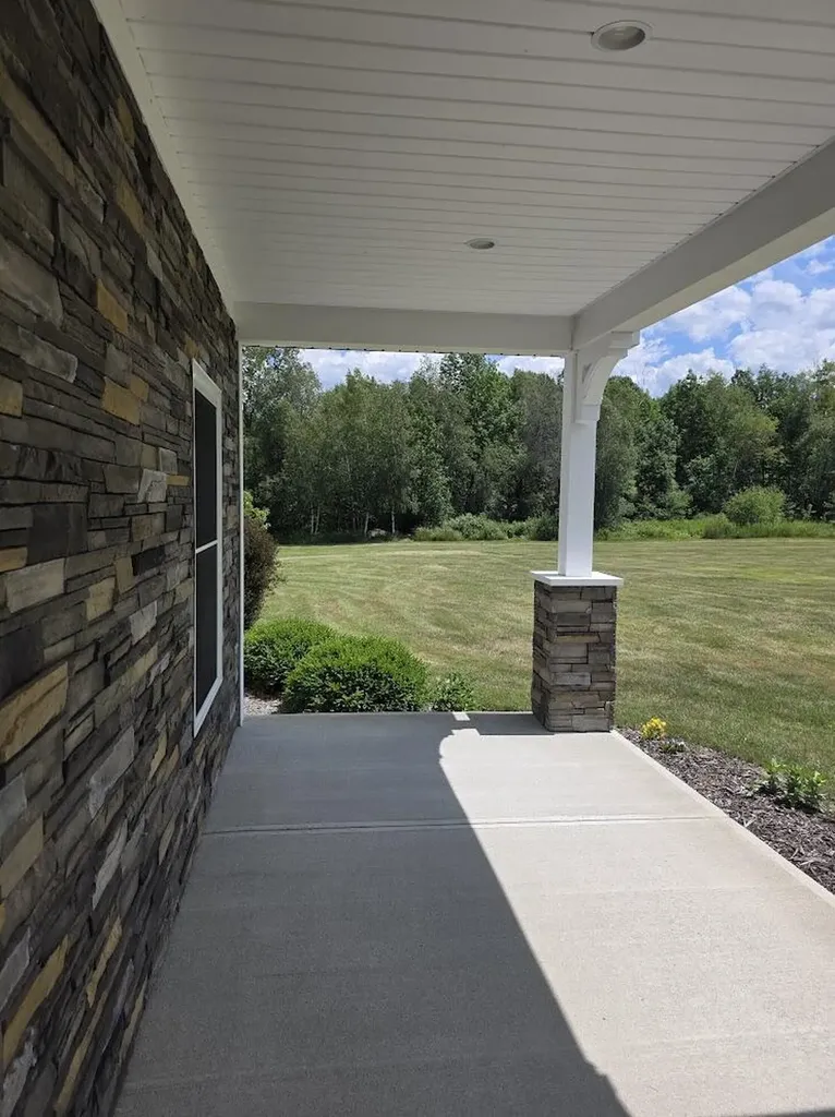 207 Corinth Road Hudson ME 04449