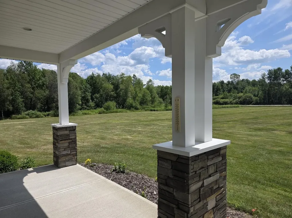 207 Corinth Road Hudson ME 04449
