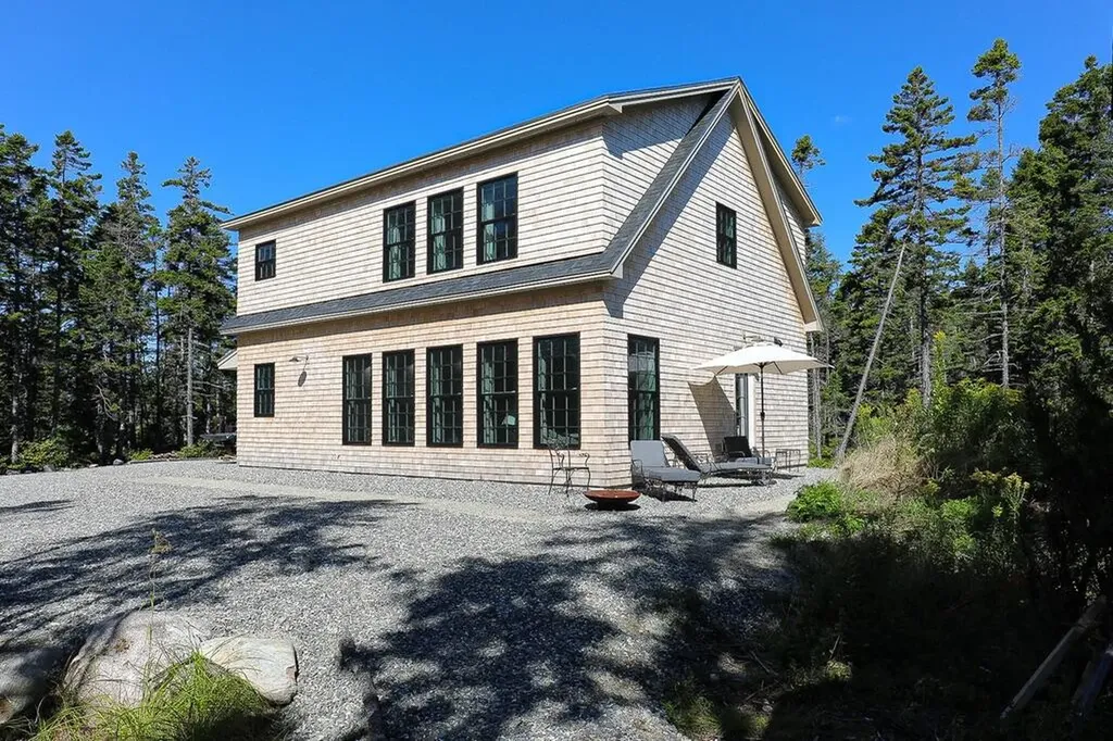 45 Traditional Way Tremont ME 04612