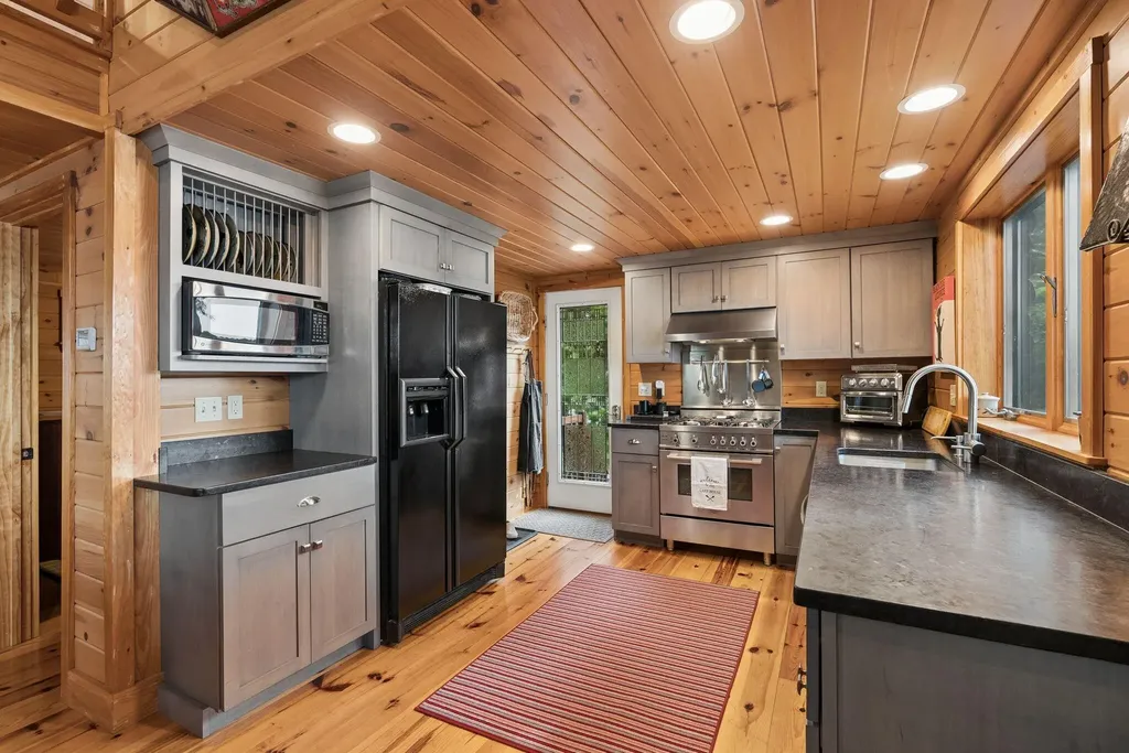 122 Mayberry Road Gray ME 04039