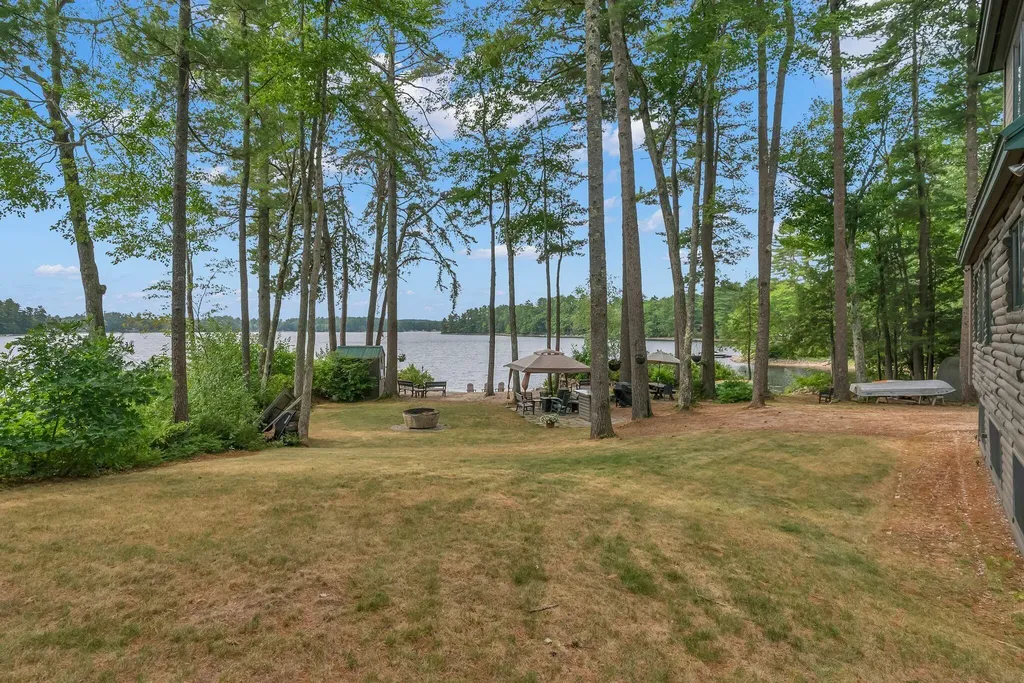 122 Mayberry Road Gray ME 04039