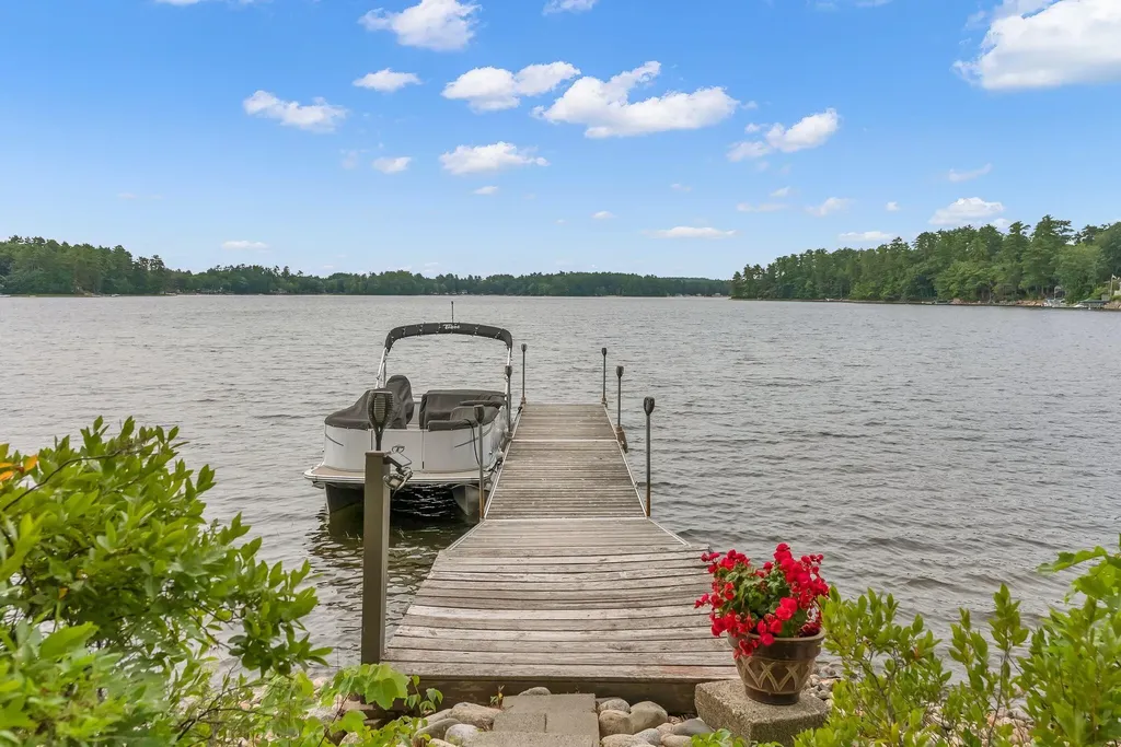 122 Mayberry Road Gray ME 04039