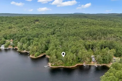 122 Mayberry Road Gray ME 04039