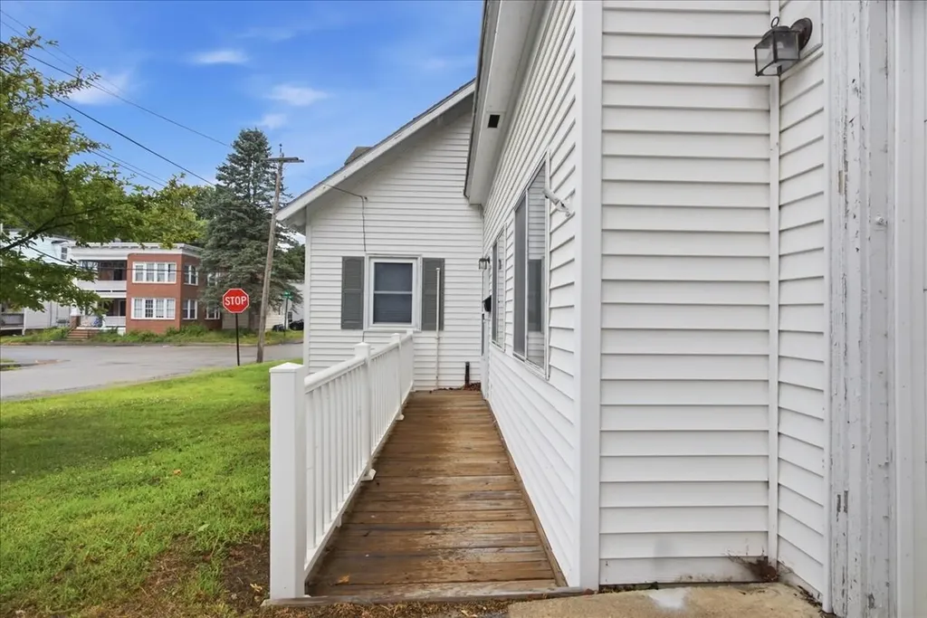 15 Sylvan Avenue Lewiston ME 04240