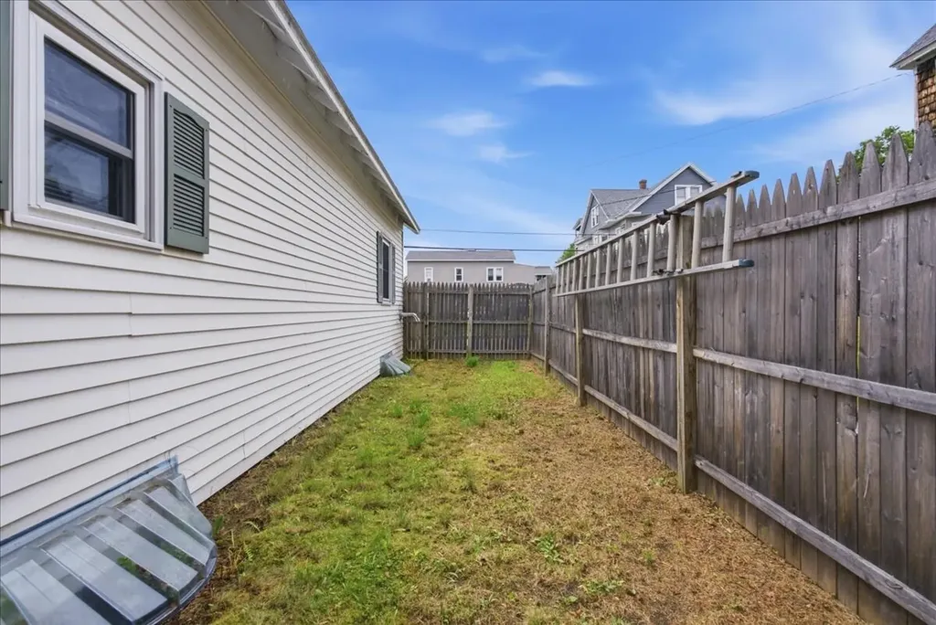 15 Sylvan Avenue Lewiston ME 04240