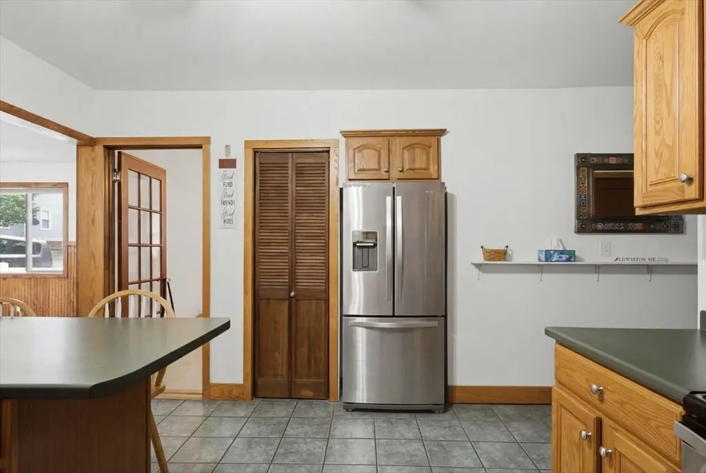 15 Sylvan Avenue Lewiston ME 04240