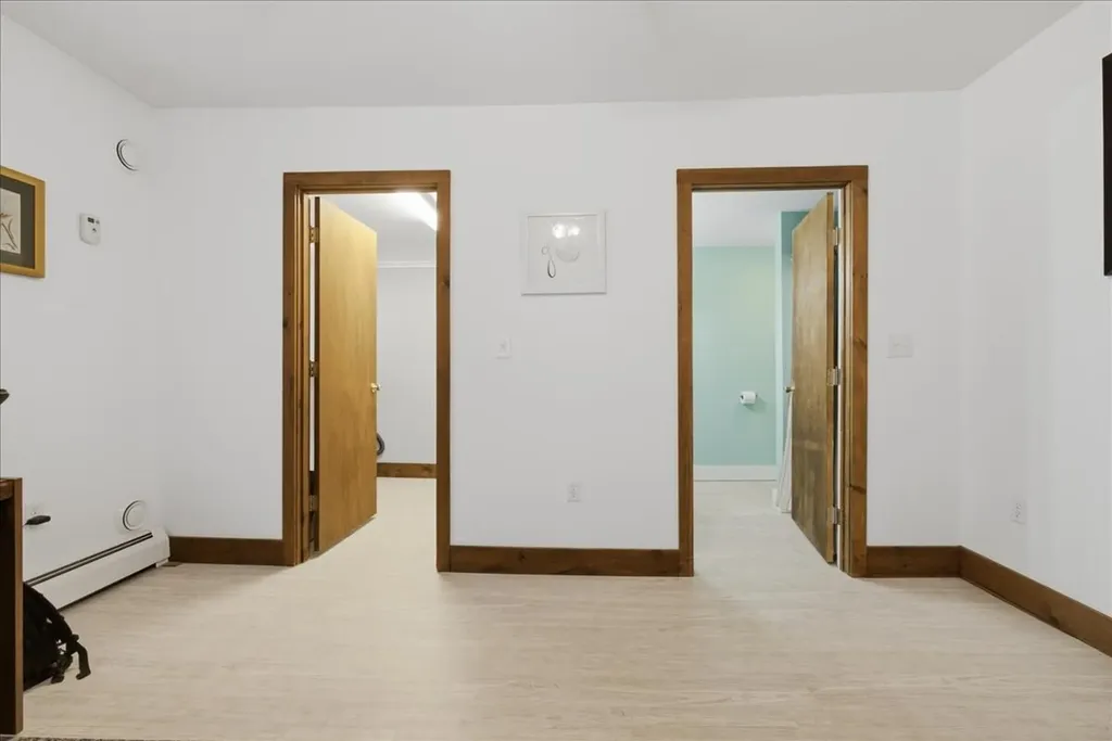 15 Sylvan Avenue Lewiston ME 04240
