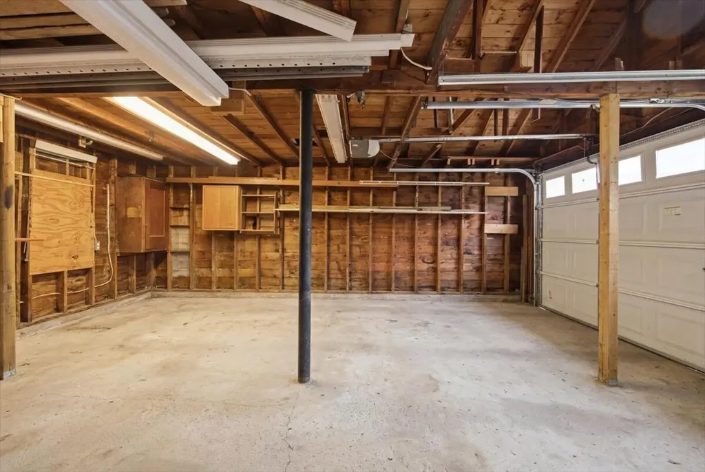 15 Sylvan Avenue Lewiston ME 04240