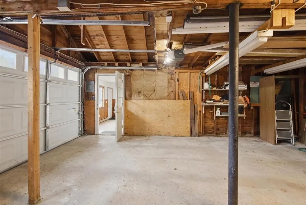 15 Sylvan Avenue Lewiston ME 04240
