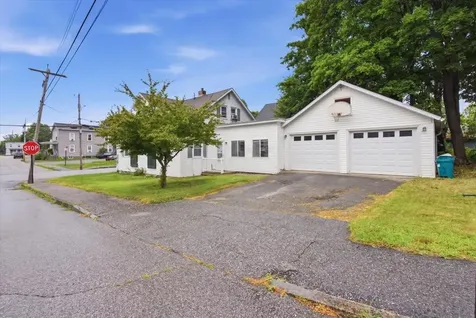 15 Sylvan Avenue Lewiston ME 04240