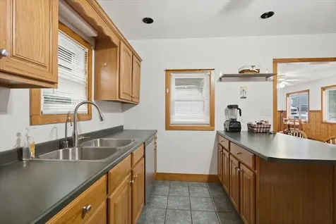 15 Sylvan Avenue Lewiston ME 04240