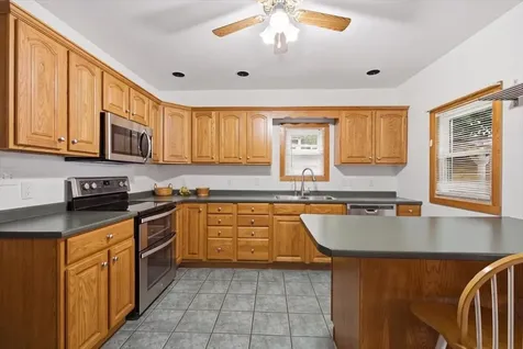 15 Sylvan Avenue Lewiston ME 04240