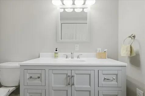 15 Sylvan Avenue Lewiston ME 04240