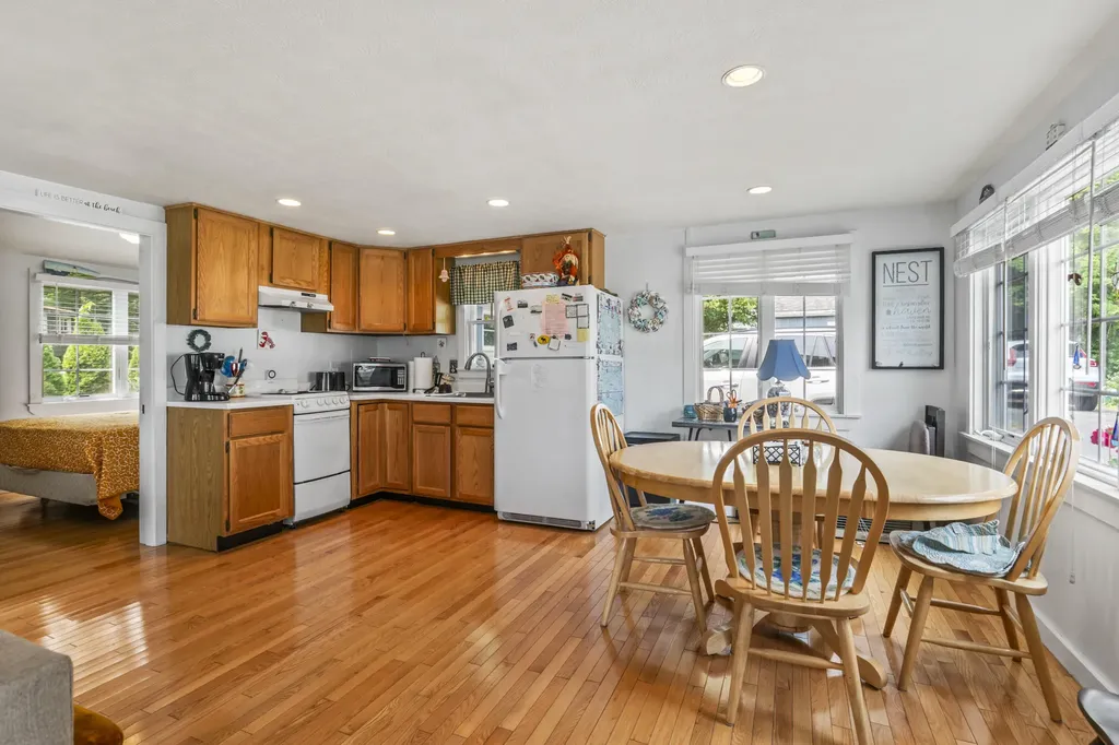 17 Eastwind Lane Ogunquit ME 03907