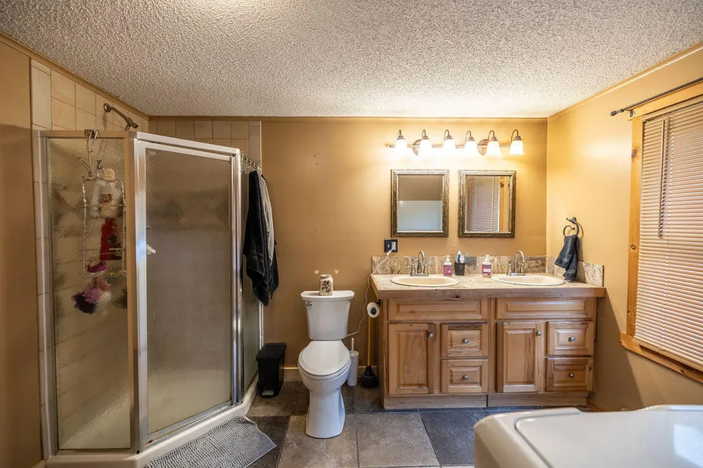 107 Benson Road West Gardiner ME 04345