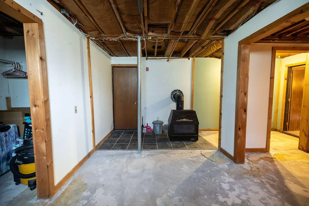 107 Benson Road West Gardiner ME 04345