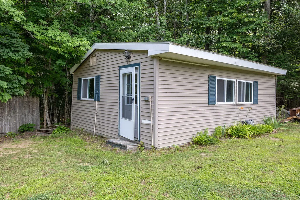 107 Benson Road West Gardiner ME 04345