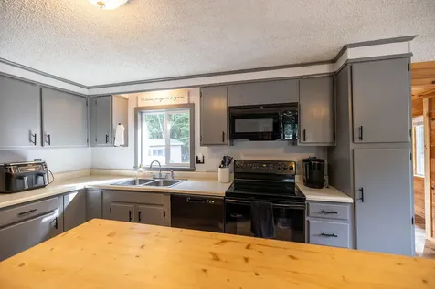 107 Benson Road West Gardiner ME 04345