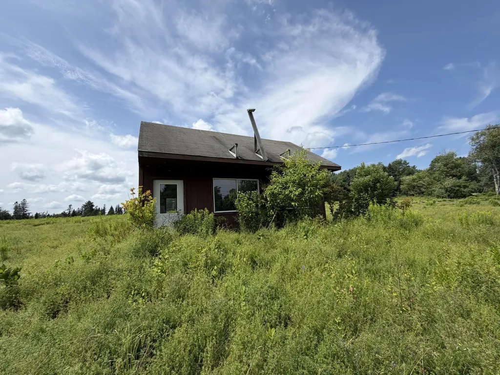 1211 N Dexter Road Sangerville ME 04479