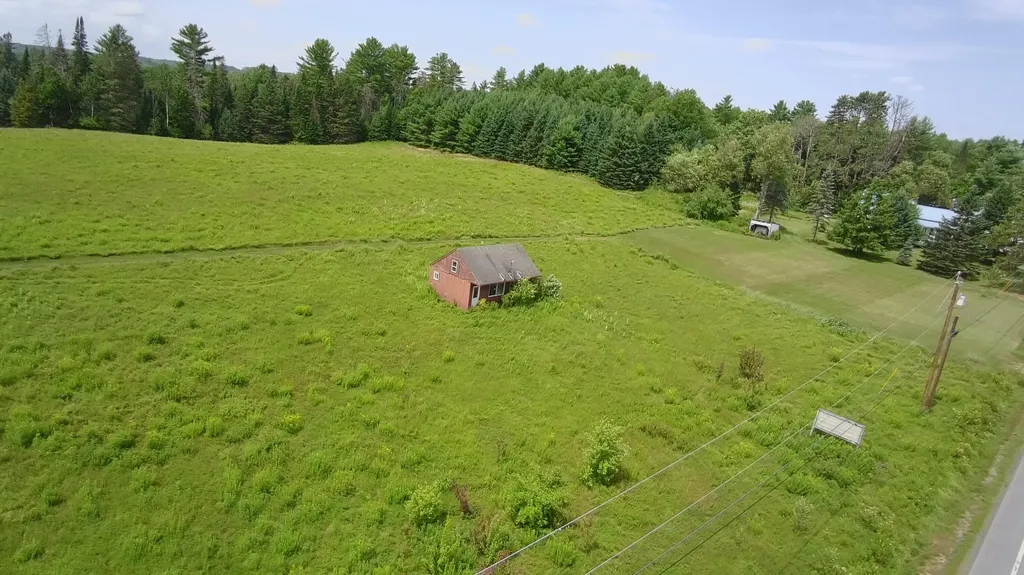 1211 N Dexter Road Sangerville ME 04479