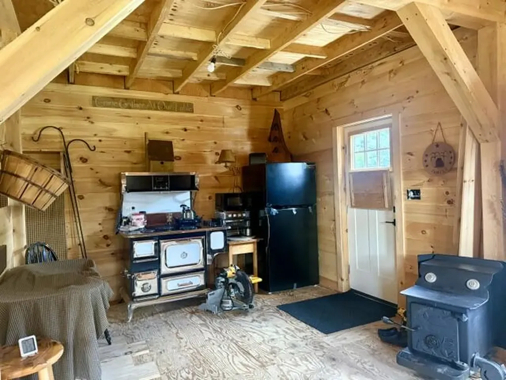 353 U.s. 1 Route 1 Frenchville ME 04745