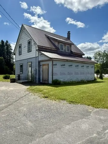 353 U.s. 1 Route 1 Frenchville ME 04745