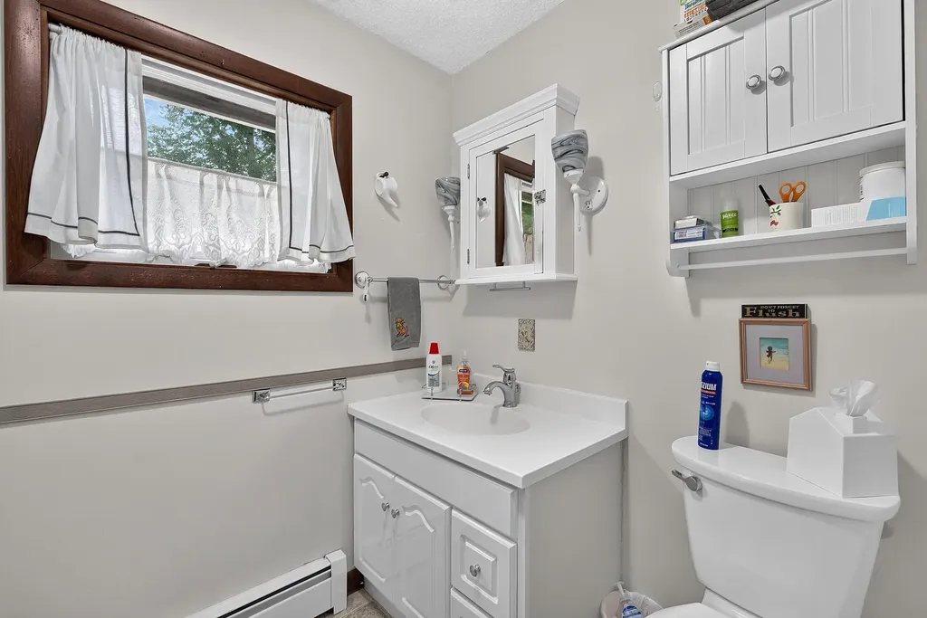 24 Rossignol Avenue Oakland ME 04963
