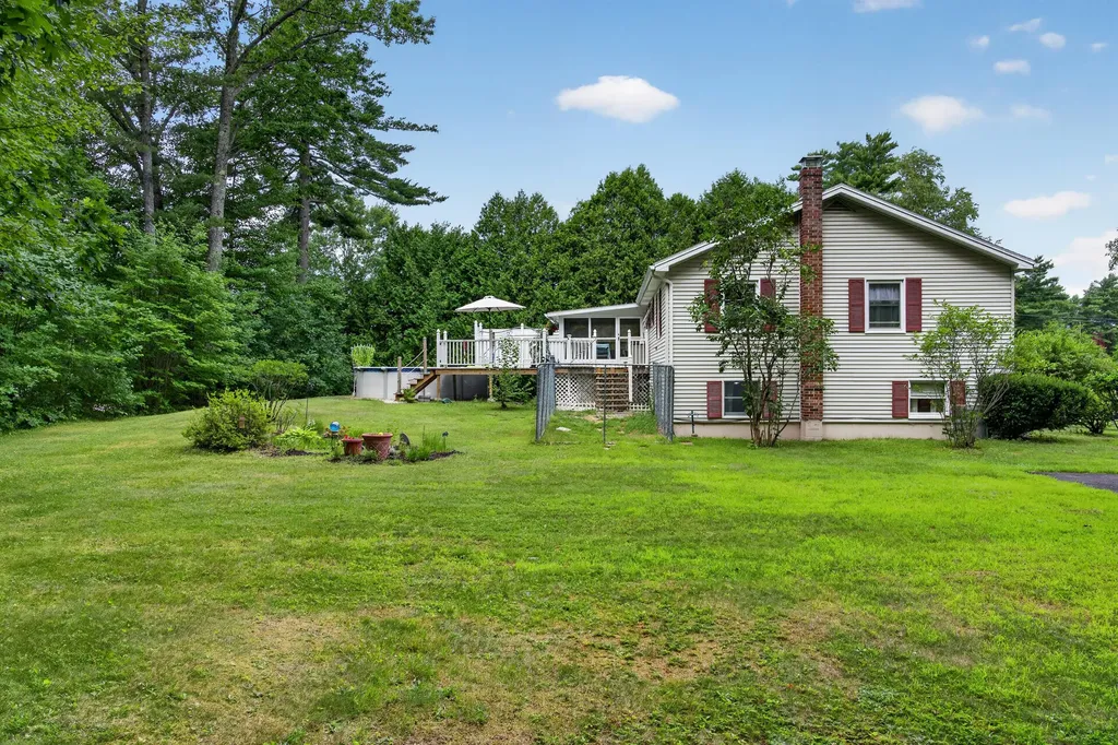 24 Rossignol Avenue Oakland ME 04963