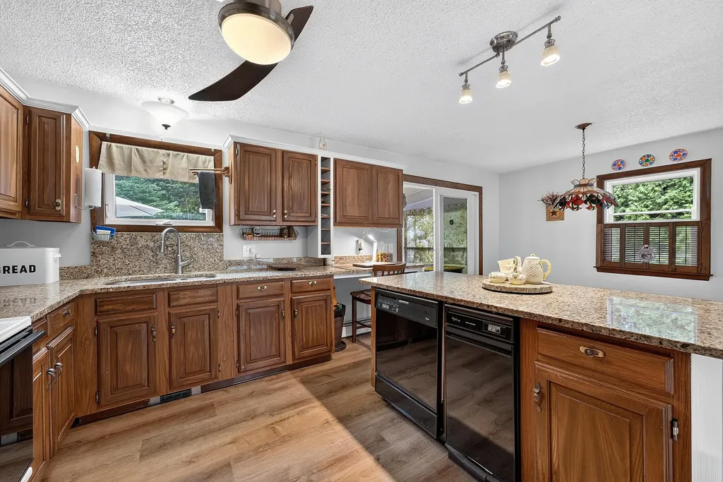 24 Rossignol Avenue Oakland ME 04963