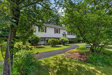 24 Rossignol Avenue Oakland ME 04963