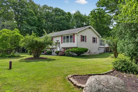24 Rossignol Avenue Oakland ME 04963