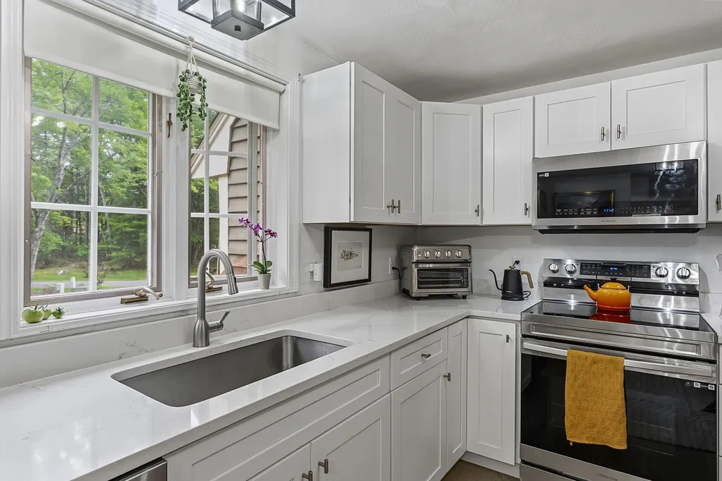 57 Ocean Meadows Drive Ogunquit ME 03907