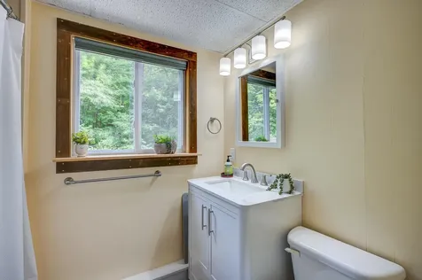 11 Keene Lane Bridgton ME 04037