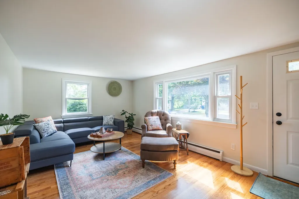 27 Oriole Street Westbrook ME 04092