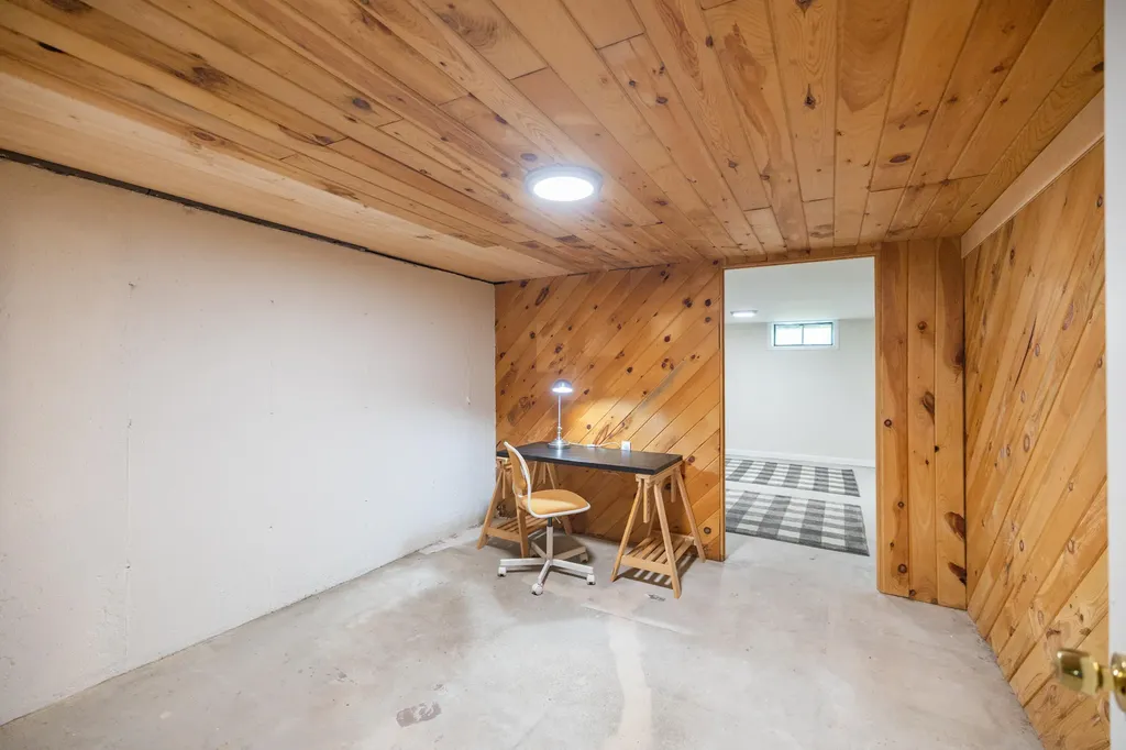 27 Oriole Street Westbrook ME 04092
