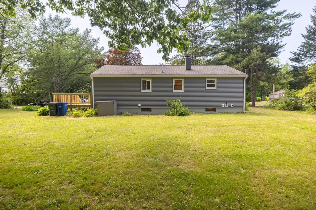27 Oriole Street Westbrook ME 04092