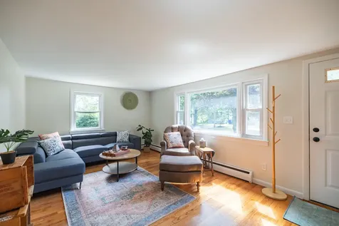 27 Oriole Street Westbrook ME 04092