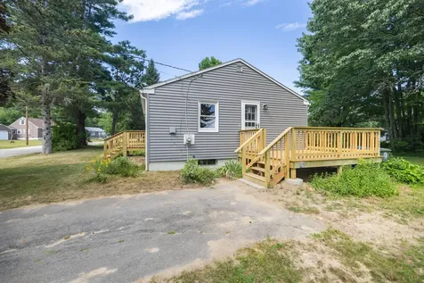 27 Oriole Street Westbrook ME 04092