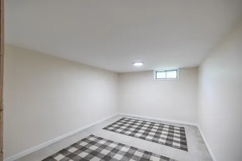 27 Oriole Street Westbrook ME 04092