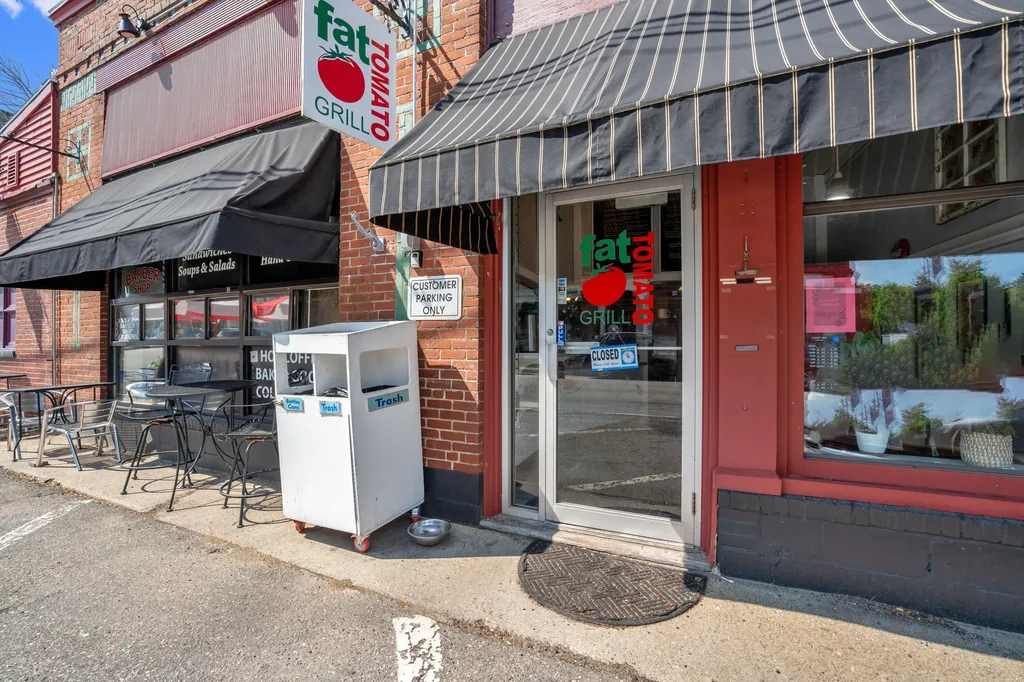 241 York Street York ME 03909