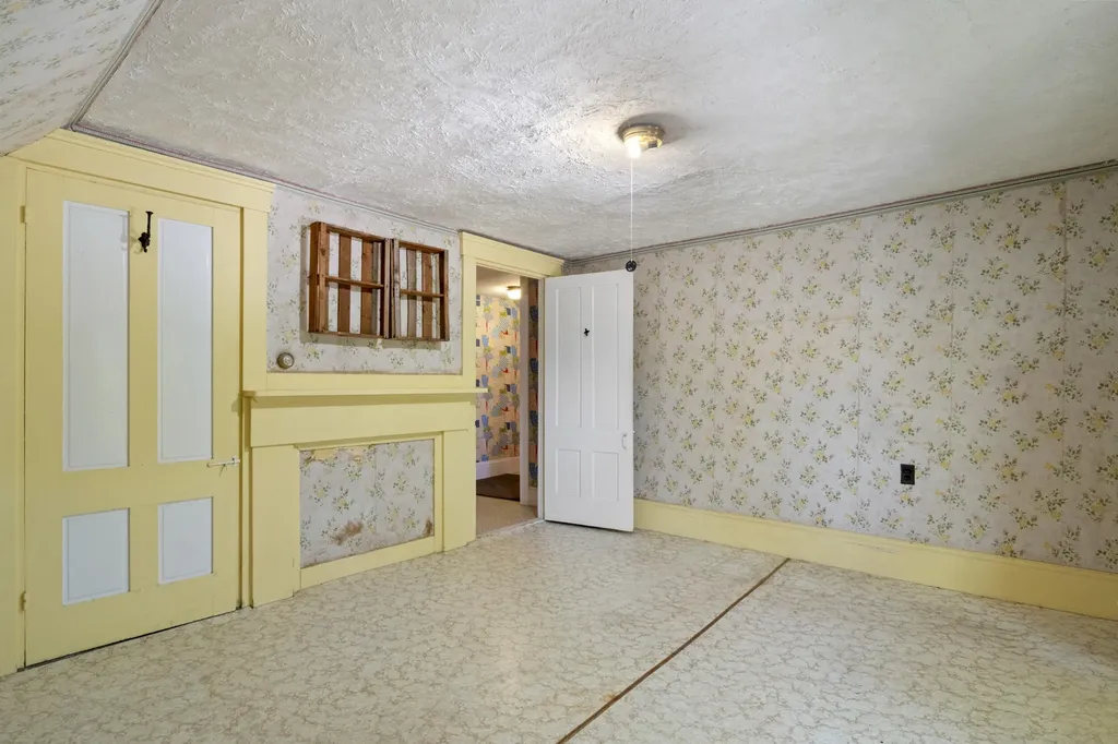 142 Windsor Road China ME 04358