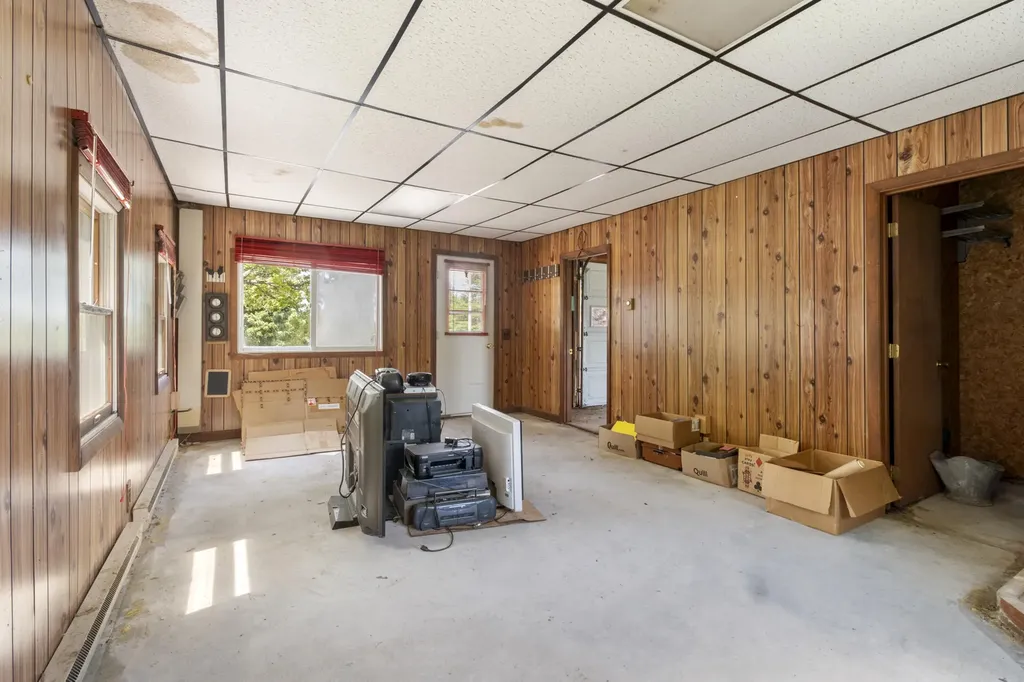 142 Windsor Road China ME 04358