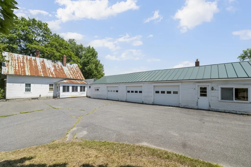 142 Windsor Road China ME 04358