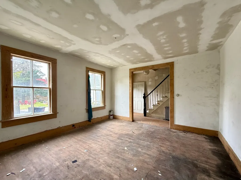 3 Willow Street Eastport ME 04631