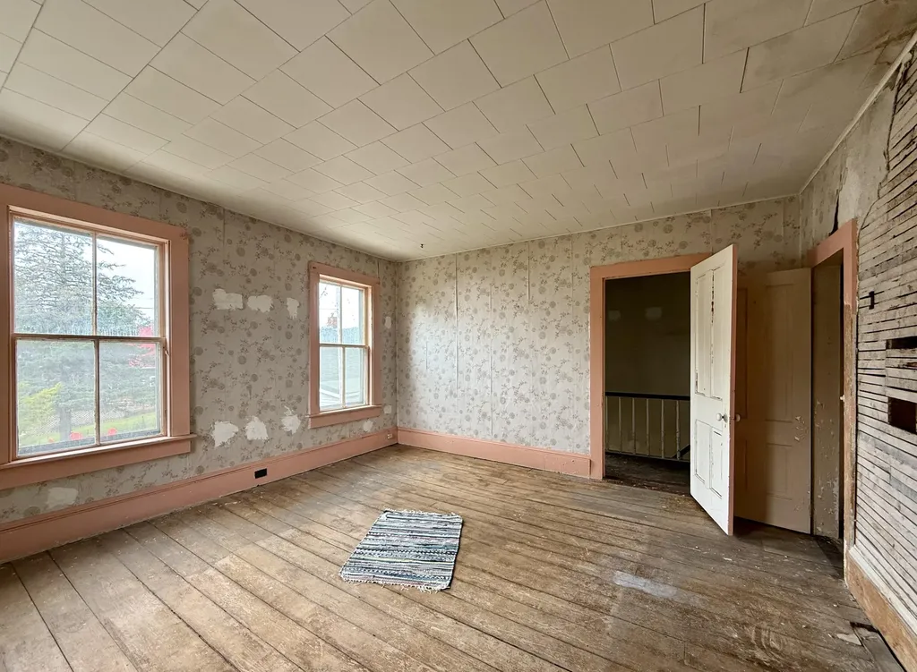 3 Willow Street Eastport ME 04631
