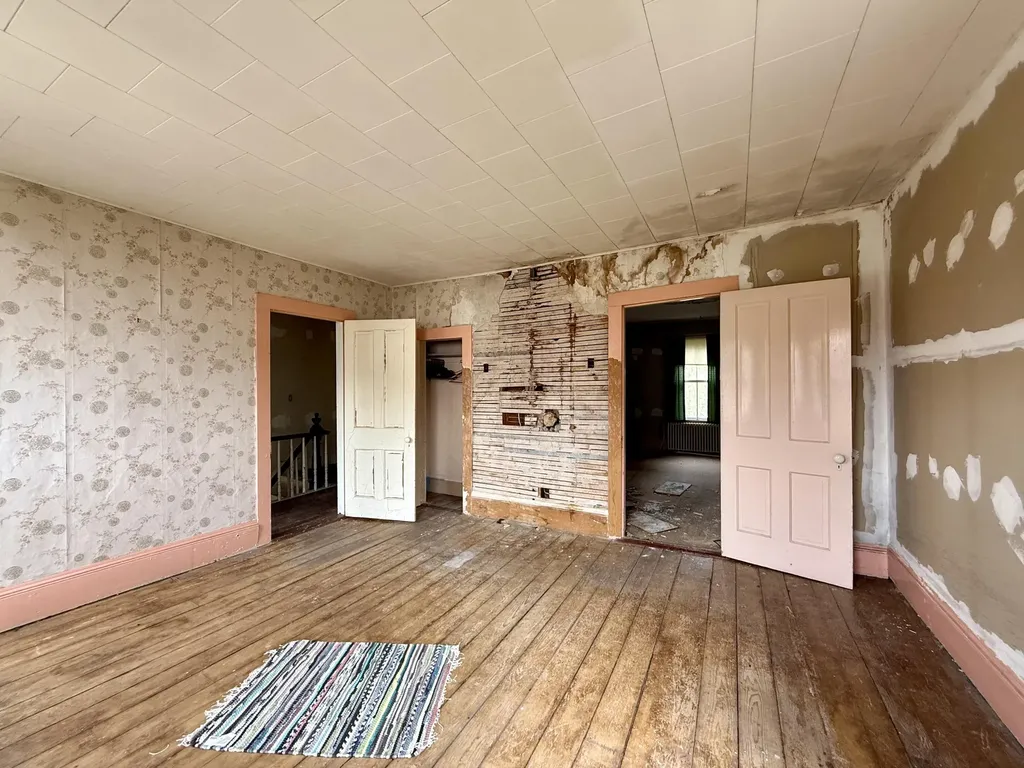 3 Willow Street Eastport ME 04631