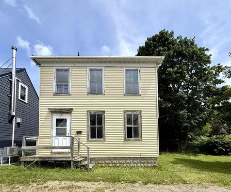 3 Willow Street Eastport ME 04631