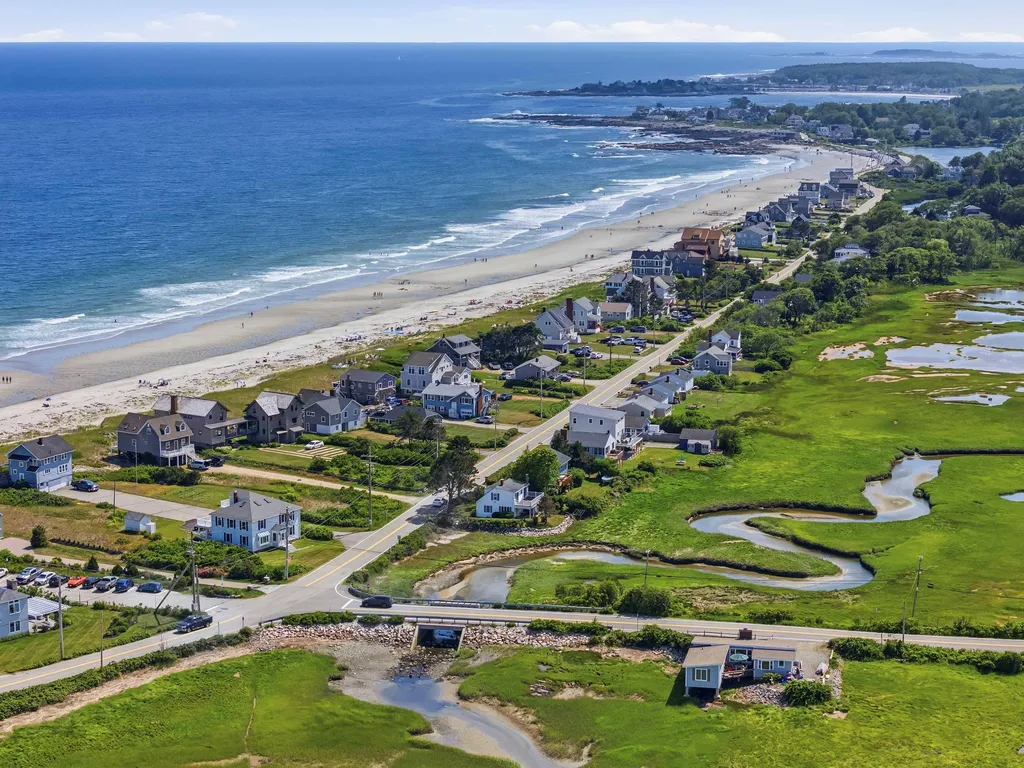18-22 Fortunes Rocks Road Biddeford ME 04005